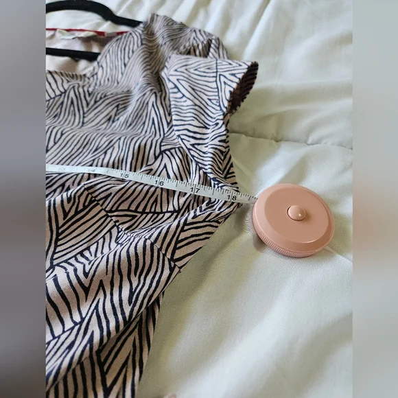 Boden V-Neck Button-Front Maxi Dress - Size 12 - Picture 6 of 12